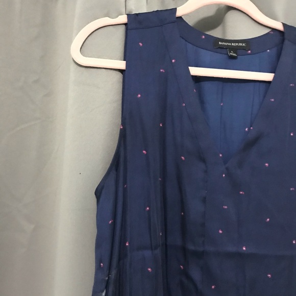 BR Silky Sleeveless Top - Picture 3 of 3